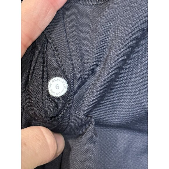 Lululemon Black Racerback Sports Bra Size 6 High-Impact Support Lightweight Brea - Picture 5 of 5